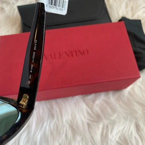 Valentino cat eye sunglasses - Picture 5 of 11